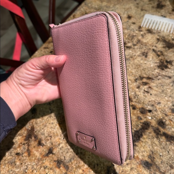 Kate Spade New York zip-around personal agenda or planner, ballet pink. - Picture 7 of 8